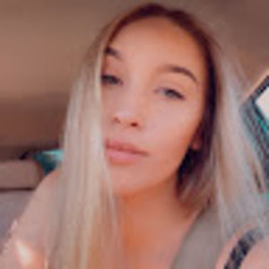 Meet your Posher, Destinee